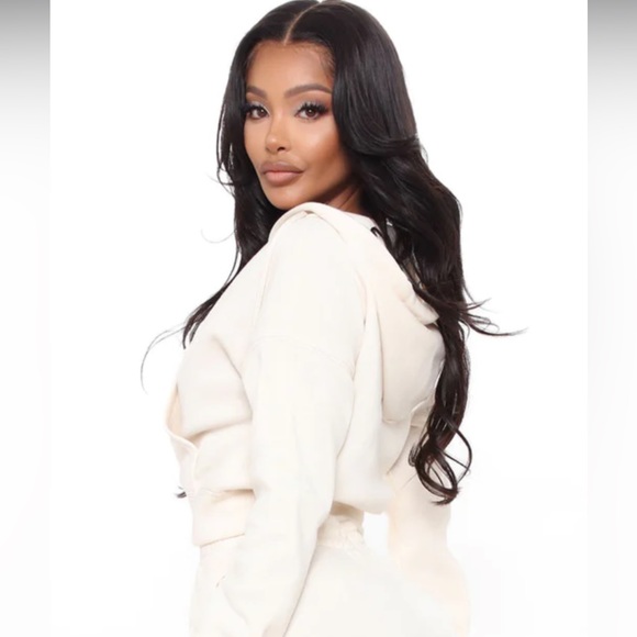 Fashion Nova sport hoodie - Picture 2 of 12